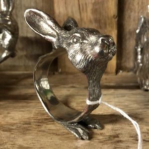 Vagabond House Peter Bunny Napkin Ring